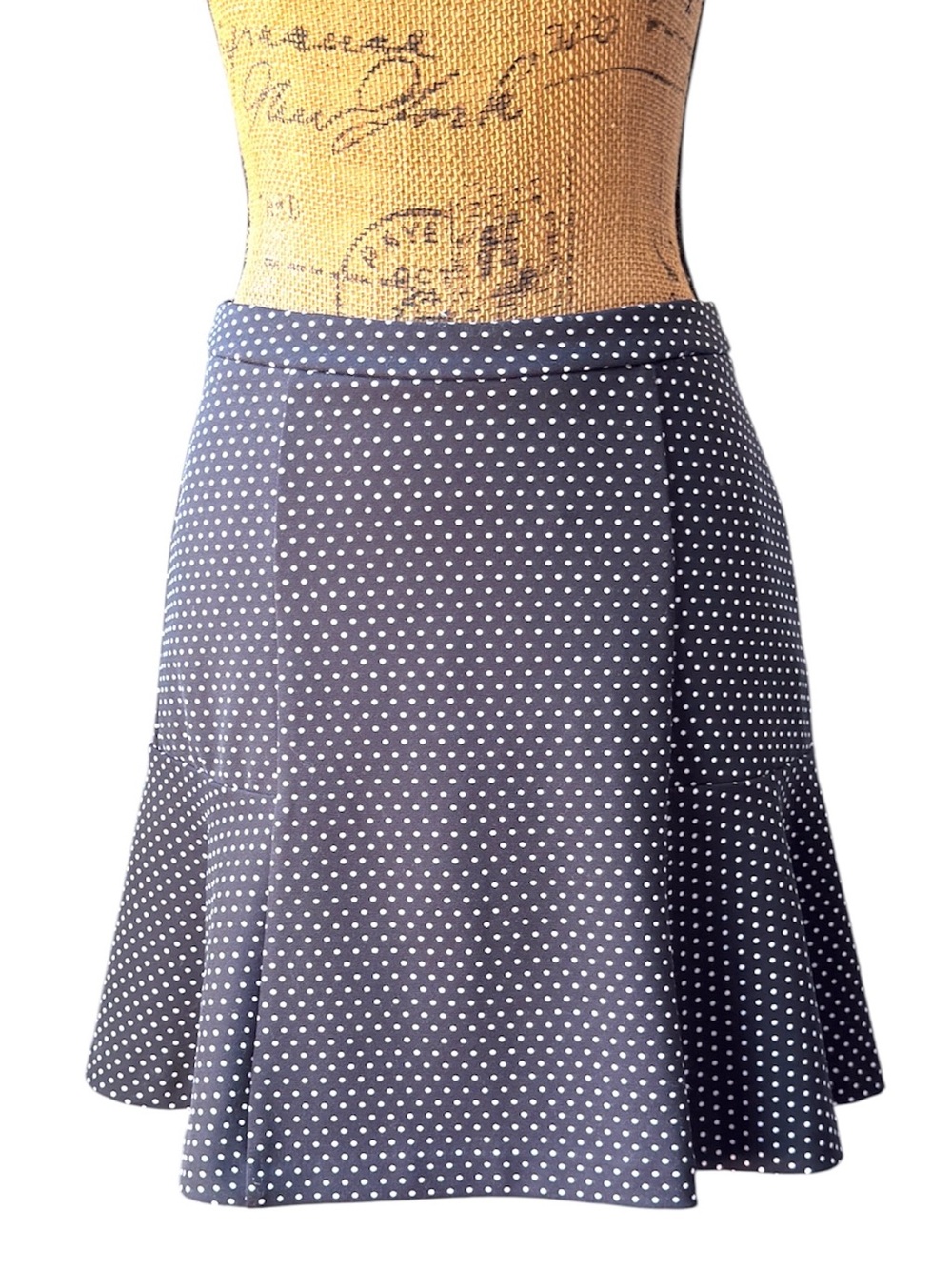Michael Michael Kors black with white polka dot ruffled skirt Women’s size 2 | y